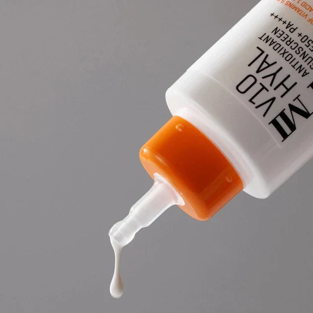 Some By Mi  Сонцезахисний крем V10 Hyal Antioxidant Sunscreen SPF50+ PA++++