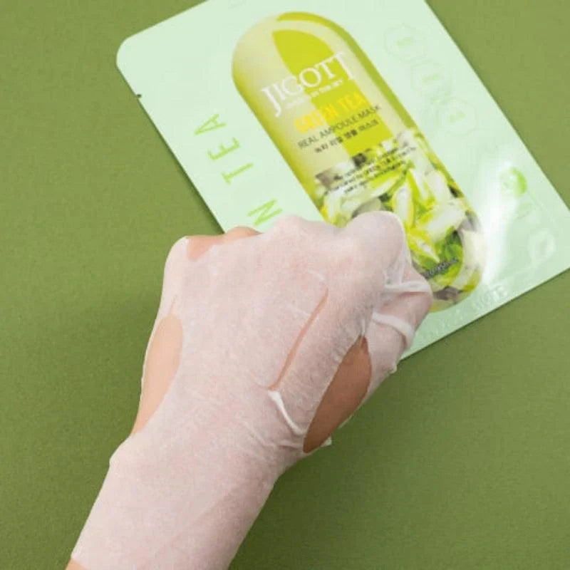 JIGOTT Заспокійлива зволожувальна маска Green Tea Real Ampoule Mask