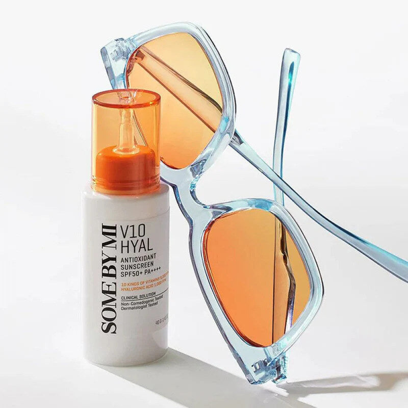 
                  
                    Some By Mi  Сонцезахисний крем V10 Hyal Antioxidant Sunscreen SPF50+ PA++++
                  
                